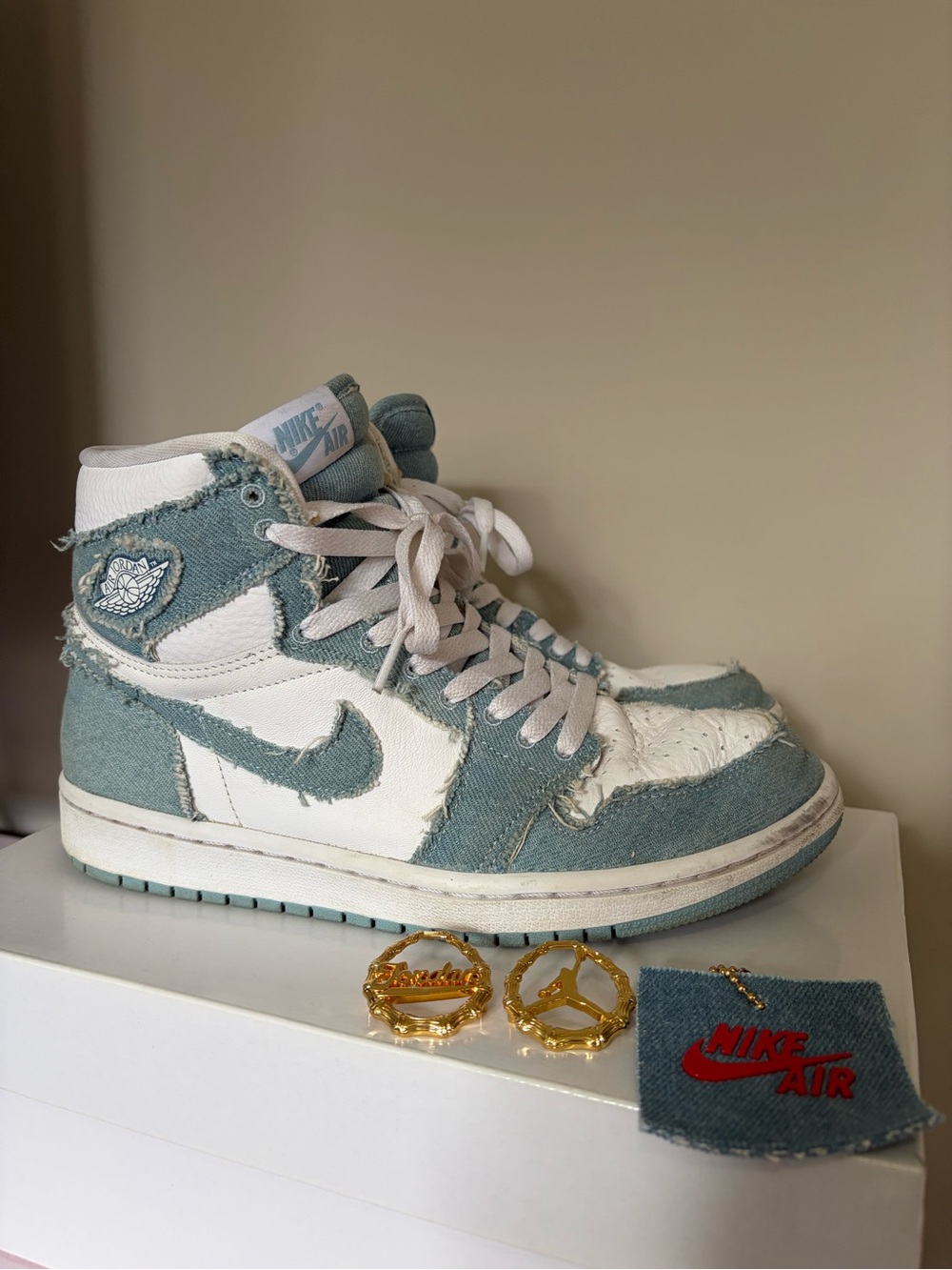 Nike Womens Air Jordan 1 Retro High Denim Sneakers - White & Light Blue Denim